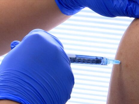 Novavax заявила про ефективність своєї вакцини проти 