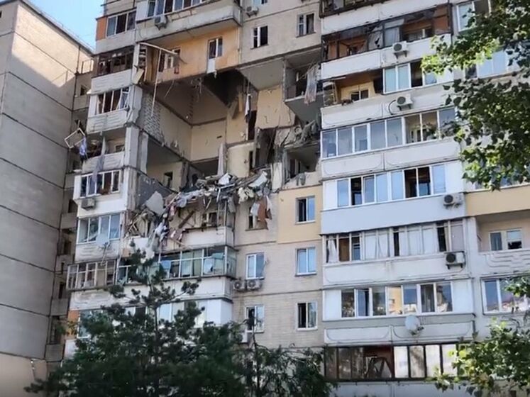 Кияни кажуть, що в нові квартири заселилося дві із 40 сімей, які постраждали від вибуху будинку на Позняках