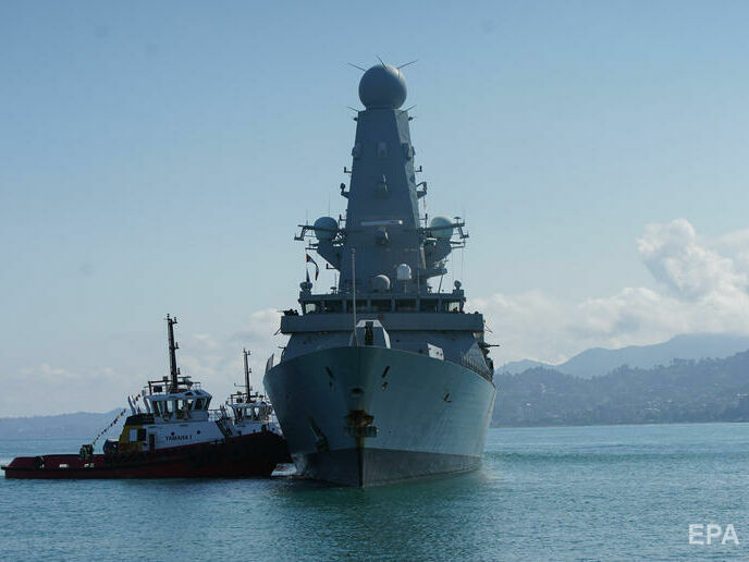 Британський есмінець Defender після інциденту біля берегів Криму прибув у Батумі