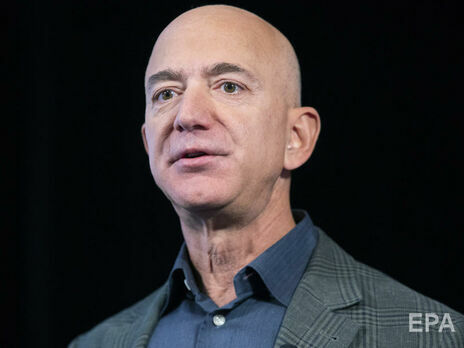Безос офіційно пішов із посади гендиректора Amazon