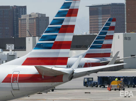 У США скасували авіарейс через відмову підлітків надіти маски