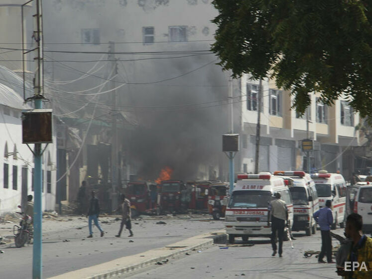 У столиці Сомалі пролунав вибух на людному перехресті. Бойовики хотіли усунути комісара поліції