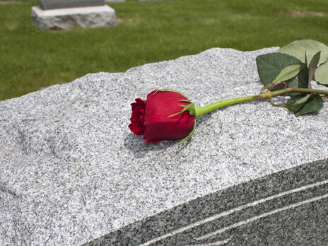 В Канаде нашли 160 безымянных могил у бывшей школы-интерната