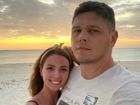Соколюк із лютого 2020 року одружений із фотографкою Анастасією Зінченко, якій допомагав евакуюватися разом із вихованцем із Китаю