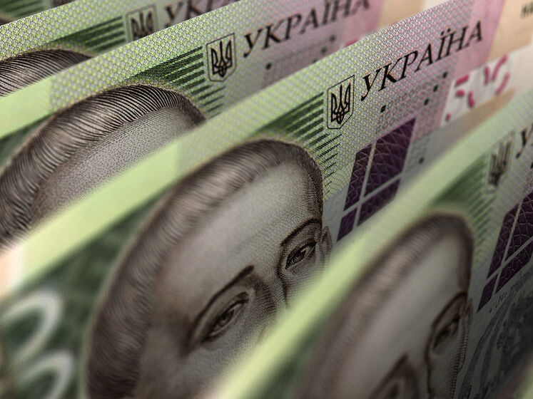 Реальная зарплата в Украине за год выросла почти на 13% &ndash; Госстат
