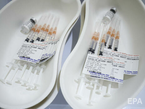 Вакцина Pfizer и BioNTech стала первой, которую одобрила ВОЗ