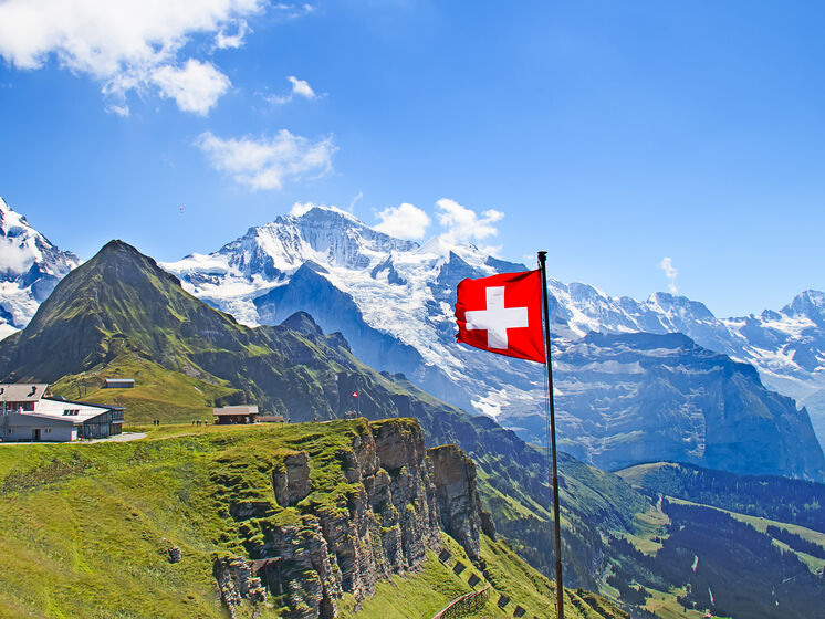 Швейцария открыла границы для туристов из Украины