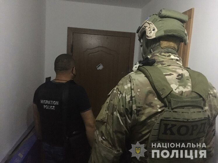 У Тернополі поліція викрила розкрадання грошей 192 українців під час нібито працевлаштуванні за кордоном