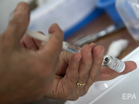 У BioNTech заявили про необхідність третьої дози вакцини для захисту від нових штамів COVID-19