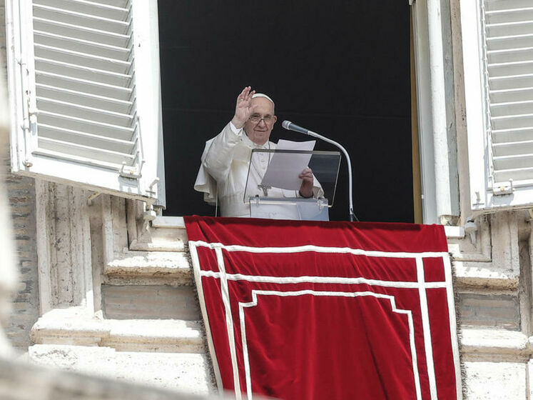 Папа Франциск попросив помолитися, "щоб шум зброї стих" і вирішення ситуації в Афганістані знайшли за столом переговорів