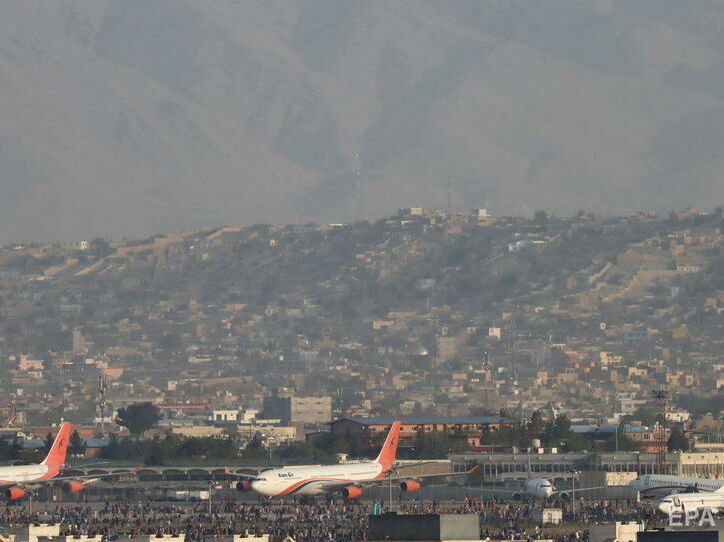В шасси вылетевшего из Кабула самолета нашли тело погибшего беженца &ndash; СМИ