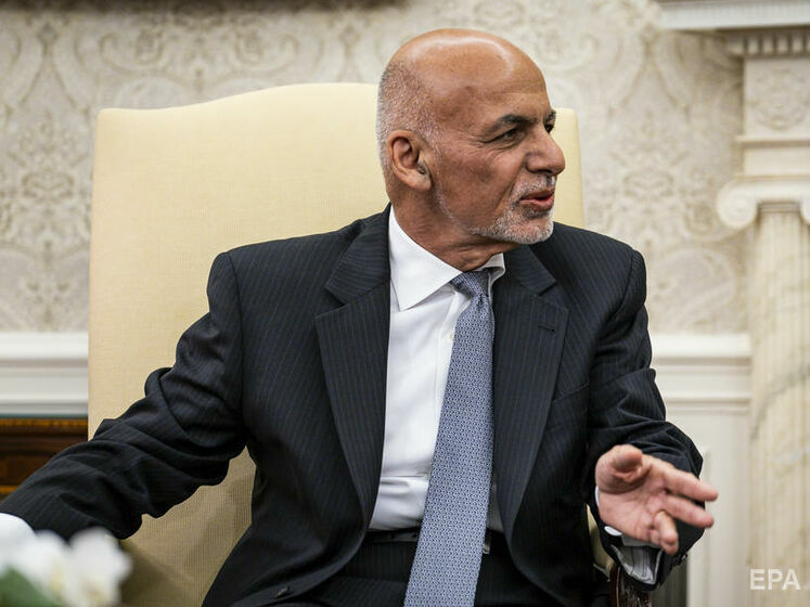 Міністр оборони Афганістану закликав Інтерпол заарештувати президента, який утік із країни 