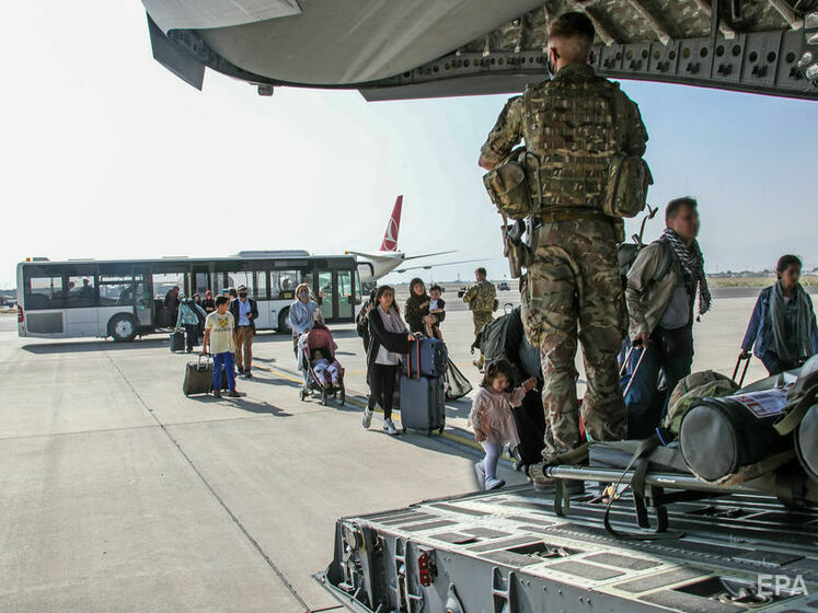 Глави МЗС країн G7 закликали "Талібан" гарантувати безпечну евакуацію мирних жителів із Кабула