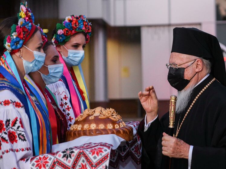 В Украину прибыл патриарх Варфоломей. Это первый его визит после предоставления томоса ПЦУ