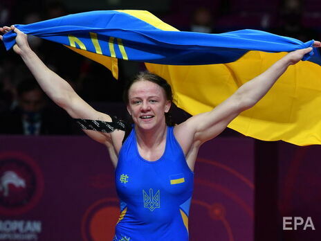 Українська призерка Олімпіади Коляденко вирішила віддати подаровану їй владою квартиру своєму тренеру