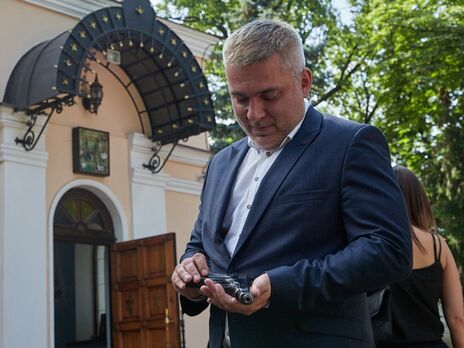 Заступник голови Харківської облради, якого підозрюють у хабарі, пішов у декрет