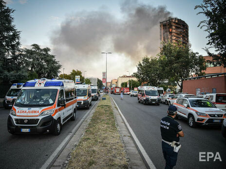 В Милане загорелось 15-этажное жилое здание. Фоторепортаж