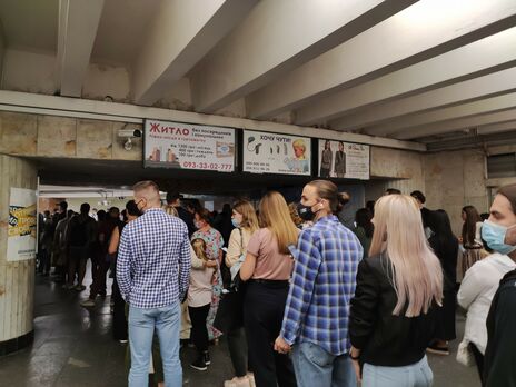 У пассажиров метро Киева были сложности с пополнением транспортных карточек и приобретением разовых поездок