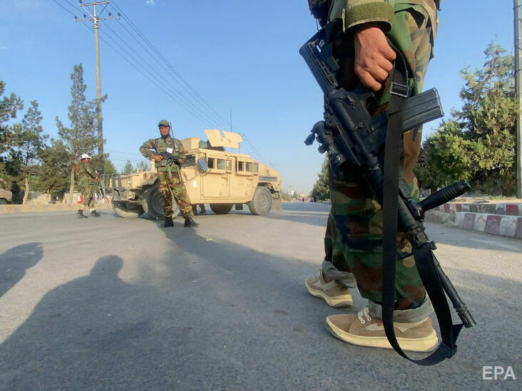 Талибы взяли под контроль аэропорт Кабула и объявили об "освобождении" Афганистана