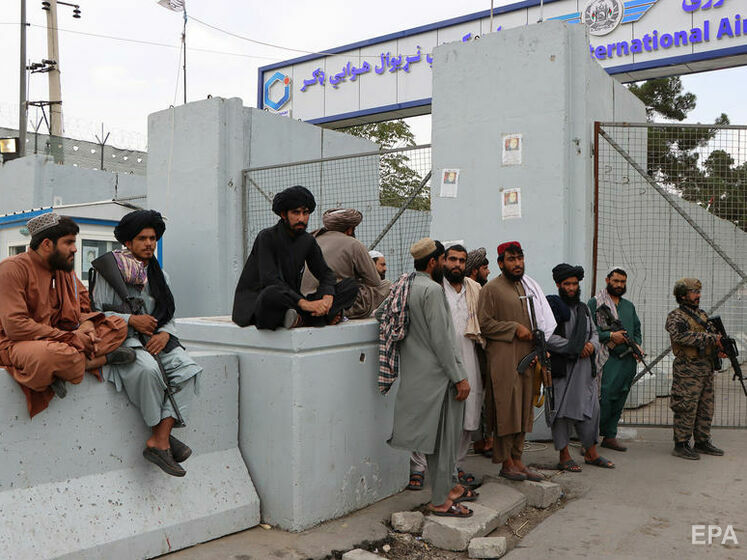 Великобританія веде прямі переговори з "Талібаном" для безпечної евакуації своїх громадян з Афганістану