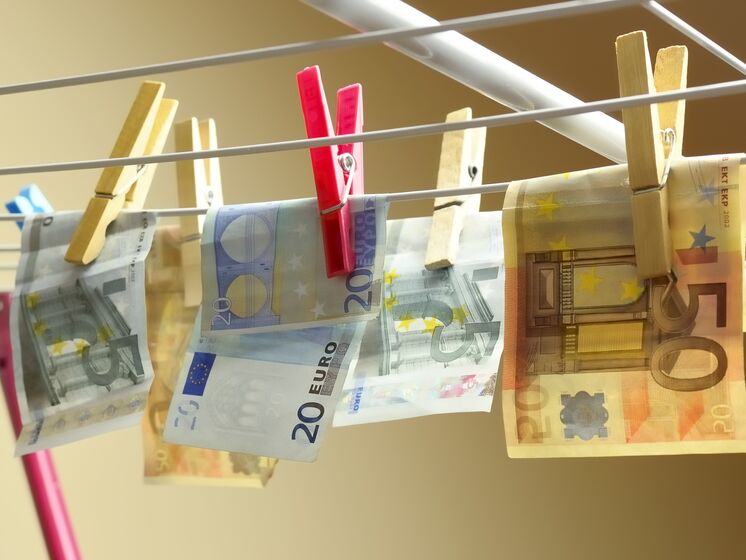 Центральний банк Німеччини після повені відмиє €50 млн