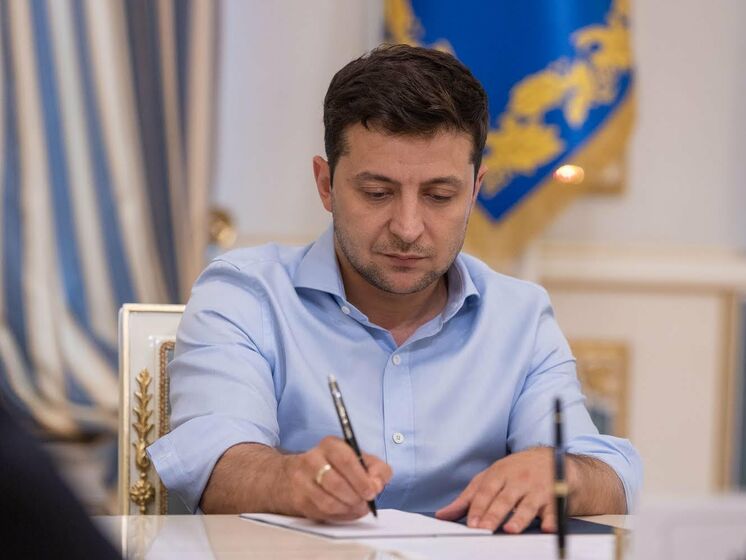 Зеленский подписал указ о соцгарантиях для ветеранов войны и семей погибших защитников Украины
