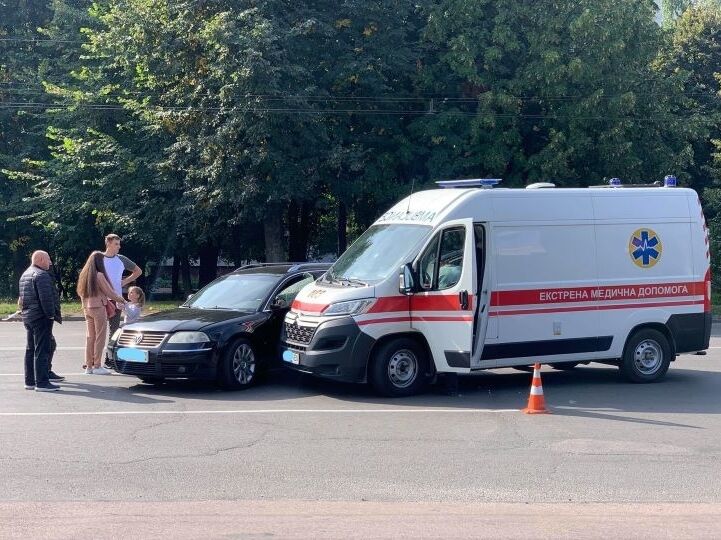 У Житомирі в ДТП загинув пацієнт, якого везла "швидка"