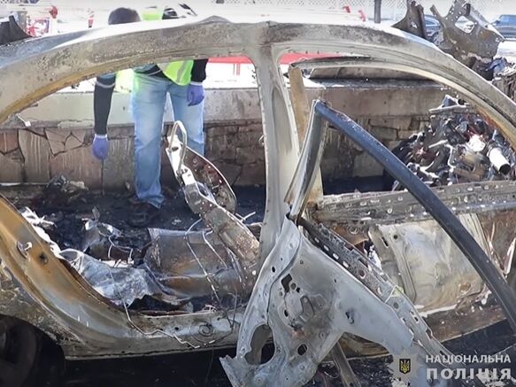 Вибух автомобіля у Дніпрі розслідує Служба безпеки України
