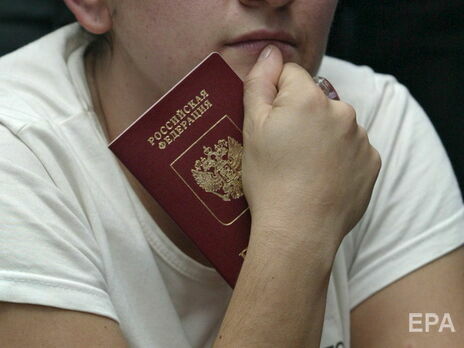 В вузах ОРДЛО обладателей паспортов РФ заставляют заполнять анкеты сторонников 