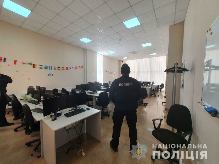 У Харкові викрили мережу шахрайських кол-центрів – поліція