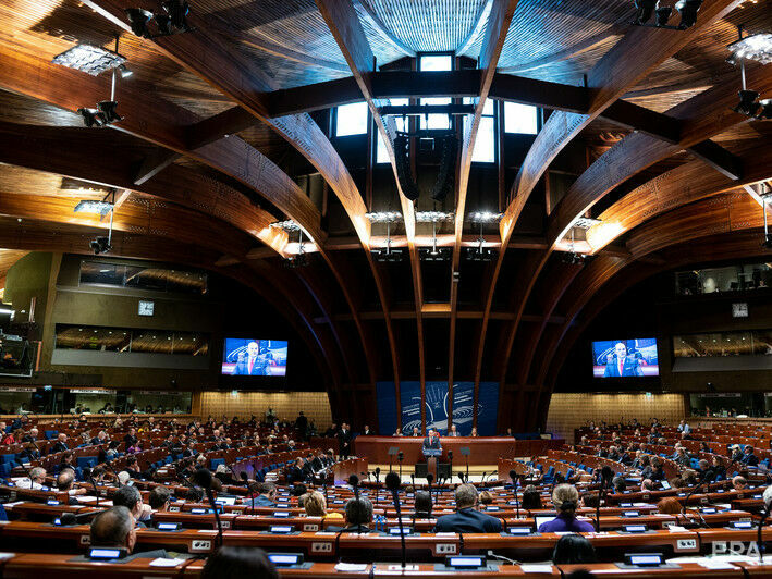 Российской делегации в ПАСЕ запретили свободно передвигаться по Страсбургу – Гончаренко