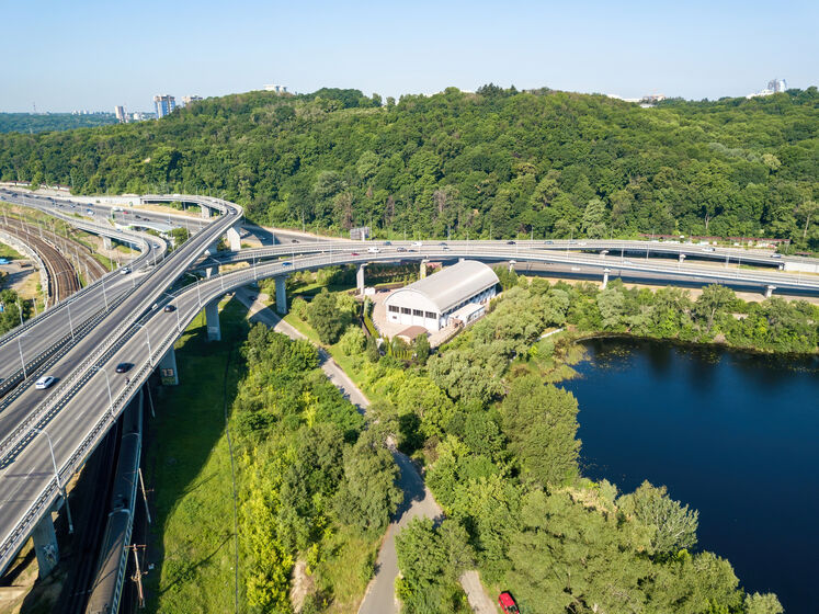 Розв'язку на Дарницькому мосту у Києві планують здати до кінця 2022 року