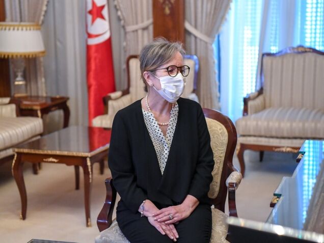 В Тунисе премьер-министром назначили женщину. В арабском мире это стало "историческим решением"