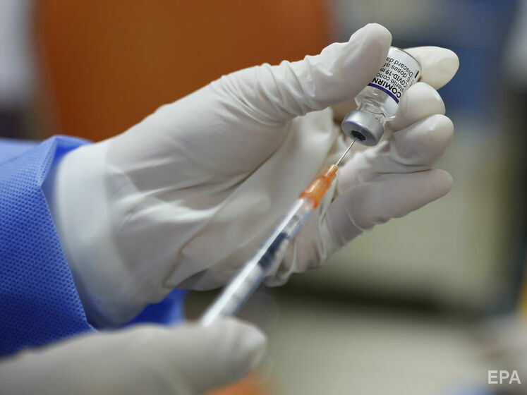 В мире сделали более 6,3 млрд прививок от COVID-19 – данные Bloomberg