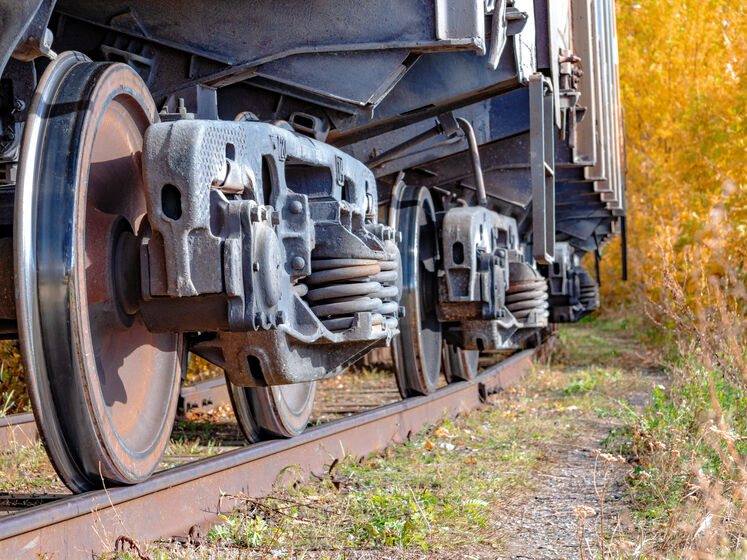 "Укрзалізниці" нужно допустить к грузовым перевозкам частные локомотивы – заявление EBA
