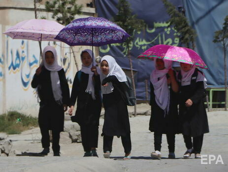 Таліби у вересні ввели заборону на навчання дівчаток у середній школі