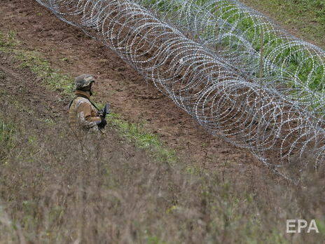 Строительство стены на границе с Беларусью защитит от шантажа Лукашенко и Путина – премьер Польши