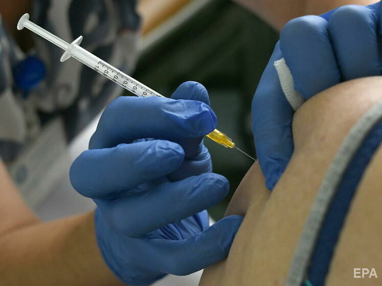 В Польше в ближайшие недели планируют разрешить третью дозу вакцины от COVID-19 всем желающим