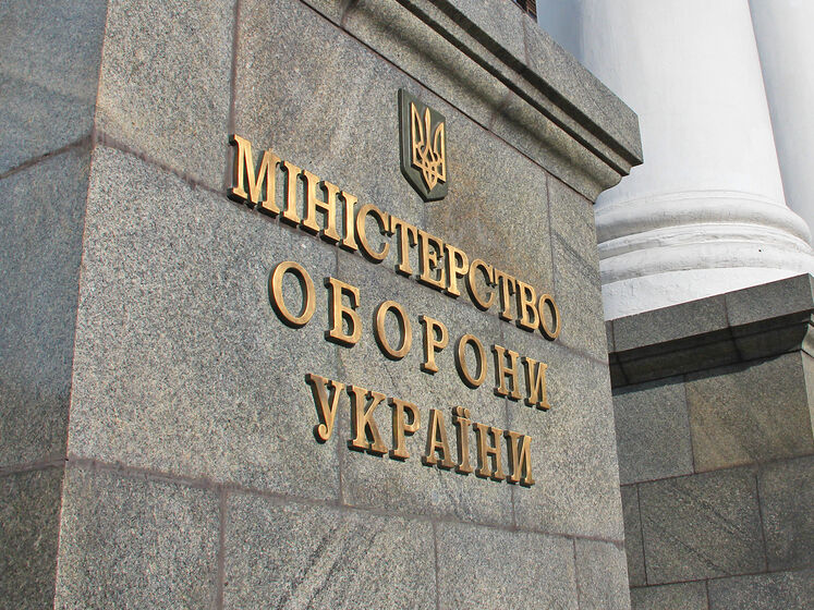Бутусов утверждает, что Зеленский уже согласовал кандидатуру нового министра обороны Украины