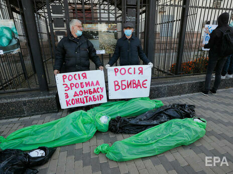 Активисты считают, что в оккупированных районах Украины пандемия COVID-19 приобрела катастрофические масштабы