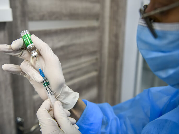 Вакцинация от COVID-19. В Украине сделали 17 млн прививок