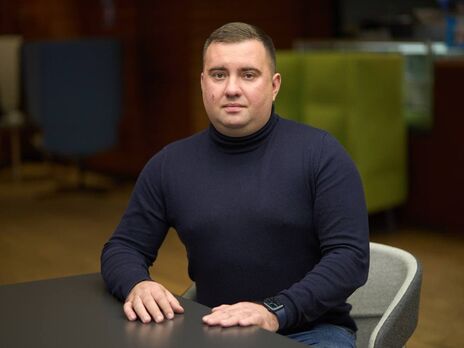 У лютому 2020 року Кострійчук увійшов до Вищої ради партії "Слуга народу"