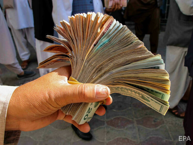 Таліби заборонили використання в Афганістані іноземної валюти