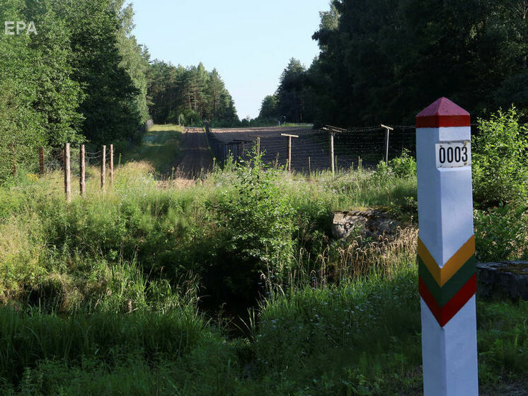 Литва відрядила військовослужбовців до білоруського кордону та готує введення надзвичайного стану