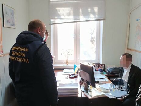 У Донецькій області розкрито схему присвоєння соцвиплат, призначених жителям ОРДЛО – Офіс генпрокурора