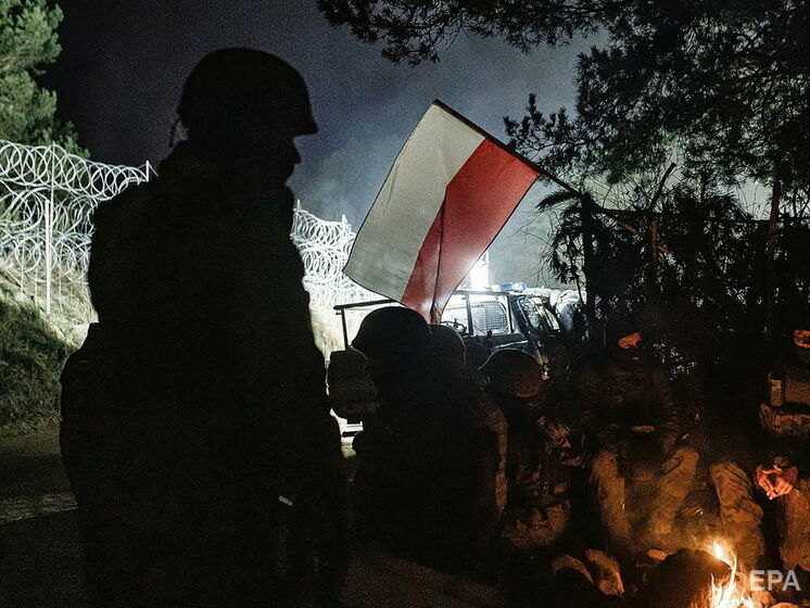 Белорусские солдаты ночью ломали забор на границе с Польшей, мигранты пытались прорваться – польская погранслужба