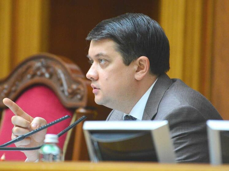 Разумков назвал "аморальным" давление офиса Зеленского на нардепов, намеренных войти в его объединение "Разумная политика"