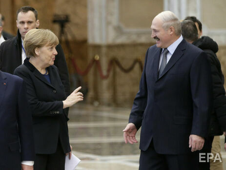 Меркель та Лукашенко обговорили ситуацію з мігрантами
