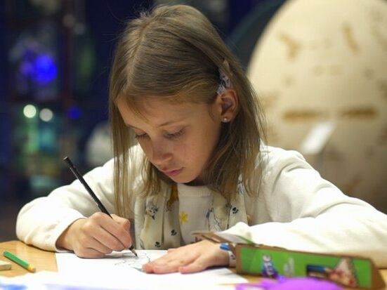Рисунок восьмилетней украинки нанесут на космическую ракету 
