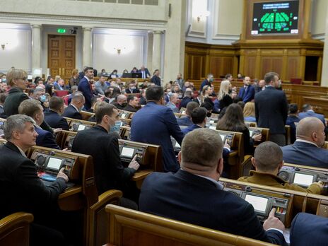 Согласно результатам опроса, "Слугу народа" поддержали бы 22,7% украинцев, которые намерены голосовать и определились с выбором